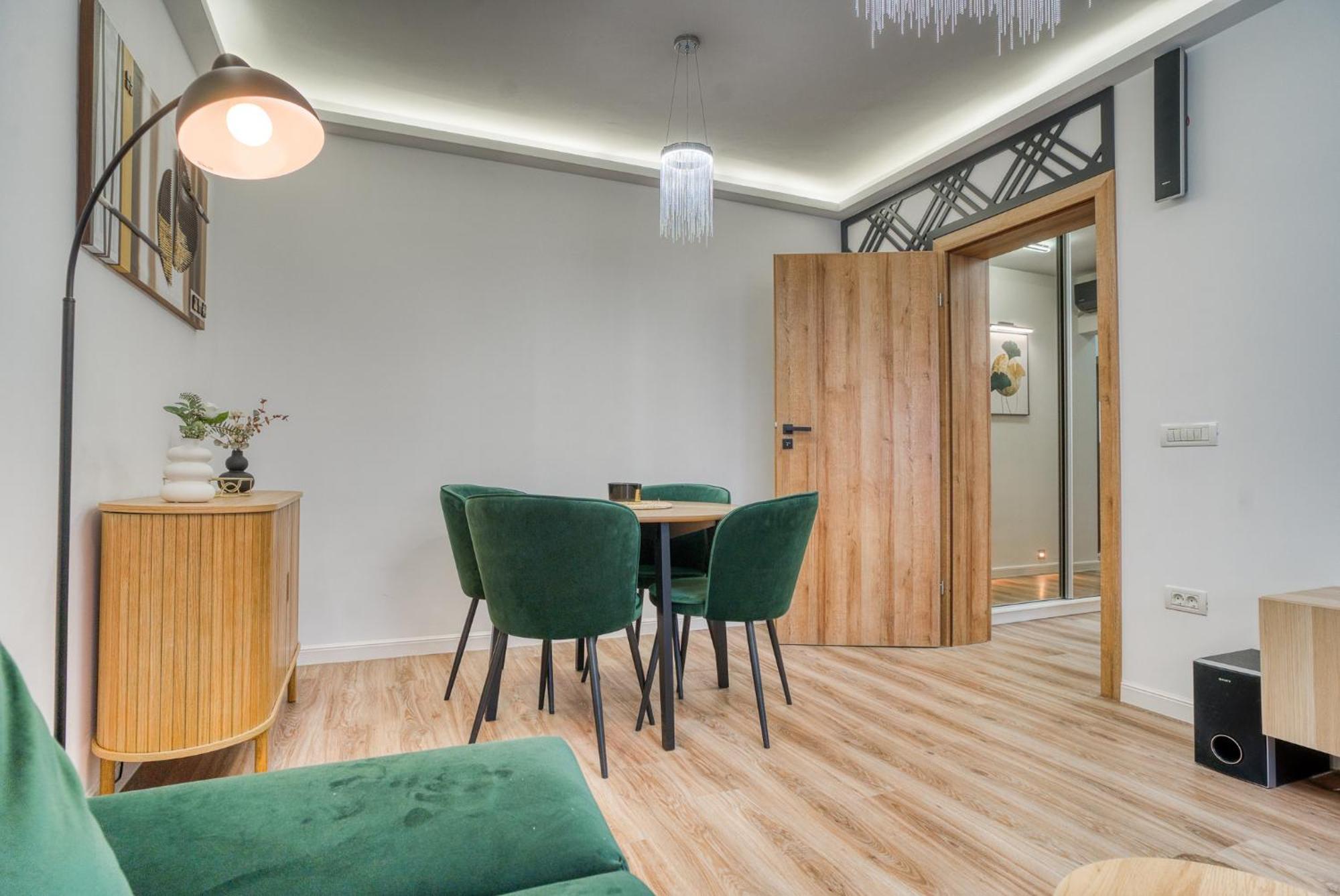 City Chic Retreat: Newly Renovated 1Br Apartment Bucureşti Exterior foto